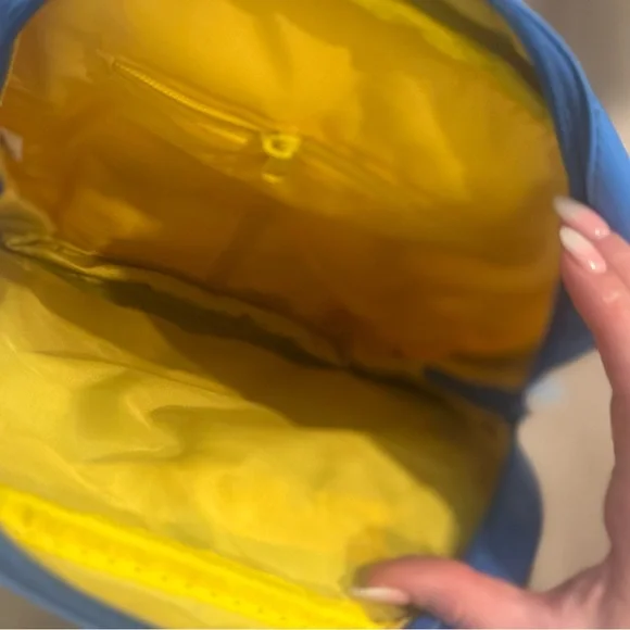 SeaWorld Penguin Kids Backpack - Picture 5 of 6